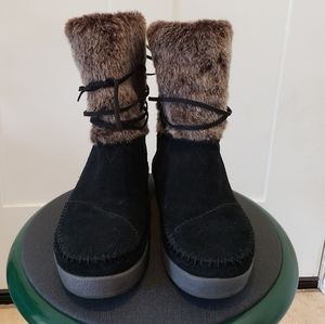 TOMS Nepal suede booties with faux fur